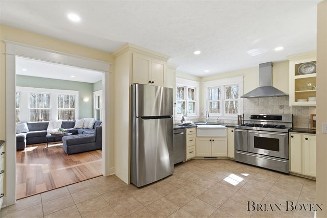 7389 Silver Ridge Drive, Rockford, MI 49341