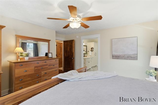 7389 Silver Ridge Drive, Rockford, MI 49341