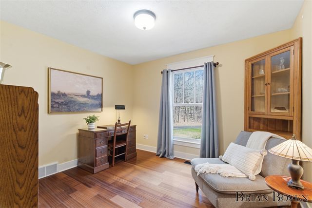 7389 Silver Ridge Drive, Rockford, MI 49341