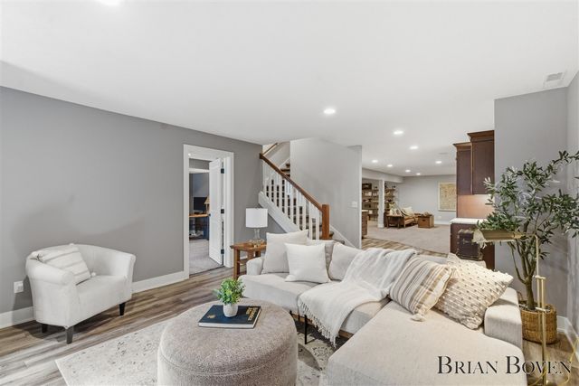 7389 Silver Ridge Drive, Rockford, MI 49341