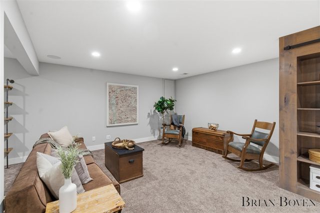 7389 Silver Ridge Drive, Rockford, MI 49341