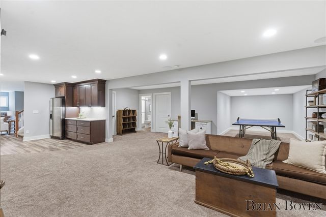 7389 Silver Ridge Drive, Rockford, MI 49341