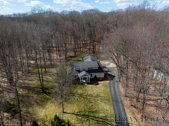 7389 Silver Ridge Drive, Rockford, MI 49341