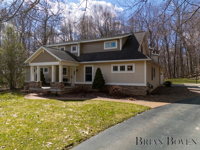 7389 Silver Ridge Drive, Rockford, MI 49341