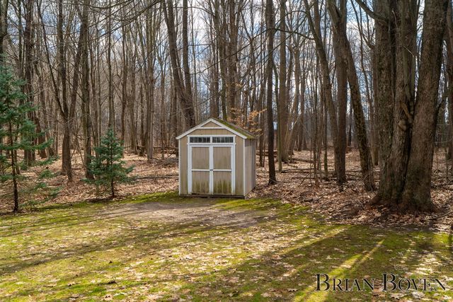 7389 Silver Ridge Drive, Rockford, MI 49341