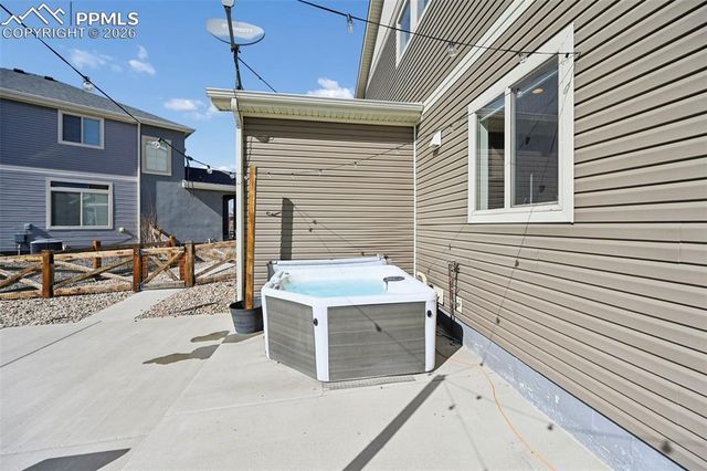 6820 Backcountry Loop, Colorado Springs, CO 80927