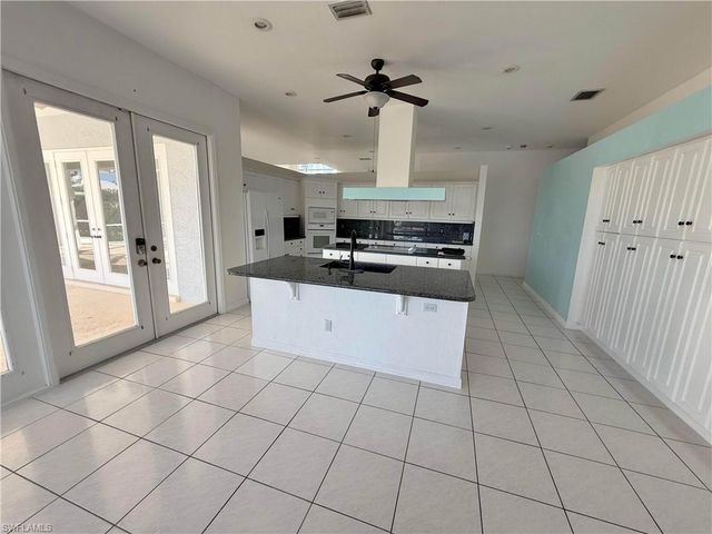 2124 Cornwallis PKWY, Cape Coral, FL 33904