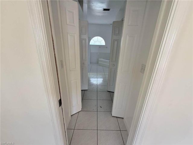 2124 Cornwallis PKWY, Cape Coral, FL 33904