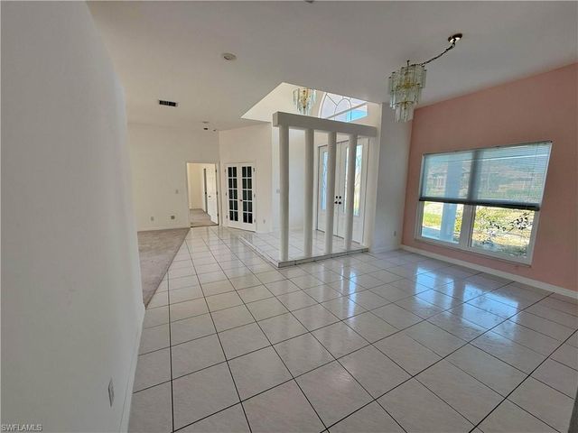 2124 Cornwallis PKWY, Cape Coral, FL 33904