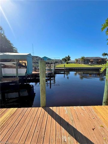 2124 Cornwallis PKWY, Cape Coral, FL 33904