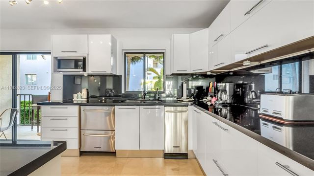 10090 Bay Harbor Terrace 10090, Bay Harbor Islands, FL 33154