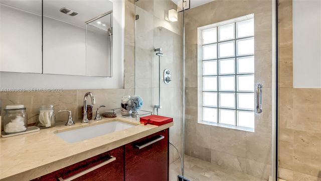 10090 Bay Harbor Terrace 10090, Bay Harbor Islands, FL 33154