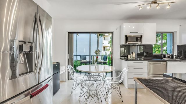 10090 Bay Harbor Terrace 10090, Bay Harbor Islands, FL 33154