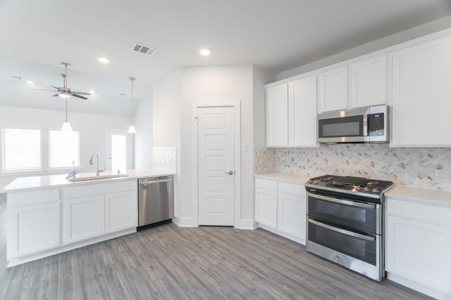 10663 Whitejacket, Conroe, TX 77385