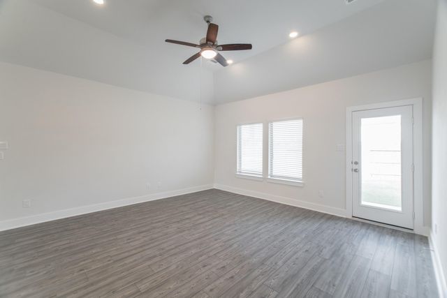 10663 Whitejacket, Conroe, TX 77385