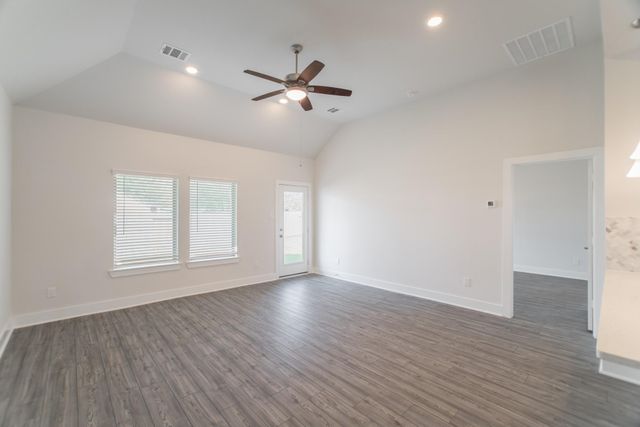 10663 Whitejacket, Conroe, TX 77385