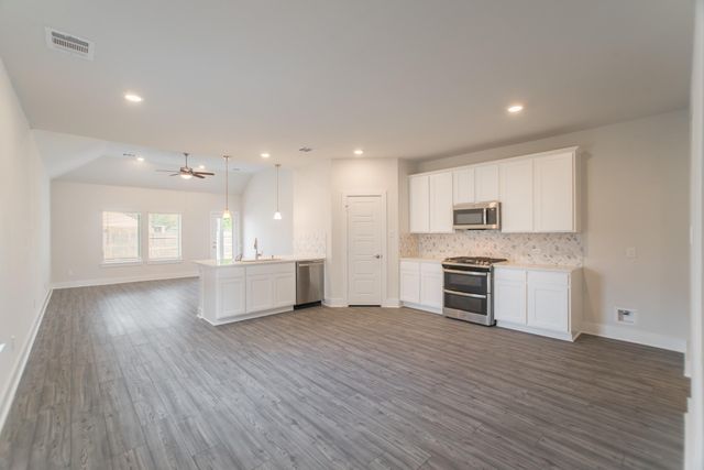 10663 Whitejacket, Conroe, TX 77385