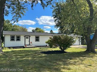 5481 Belsay Road, Grand Blanc, MI 48439