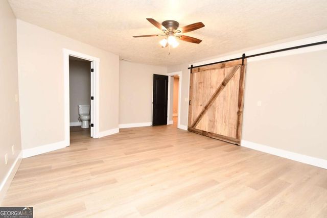 257 Lake Place Drive, Lavonia, GA 30553