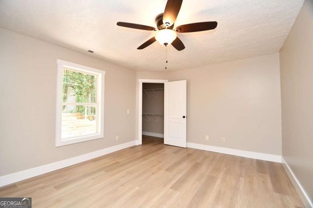 257 Lake Place Drive, Lavonia, GA 30553