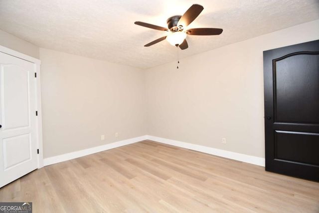 257 Lake Place Drive, Lavonia, GA 30553