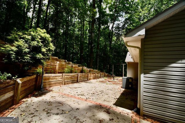 257 Lake Place Drive, Lavonia, GA 30553