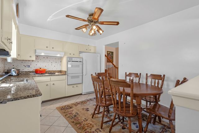 2054 Birch Street, Des Plaines, IL 60018