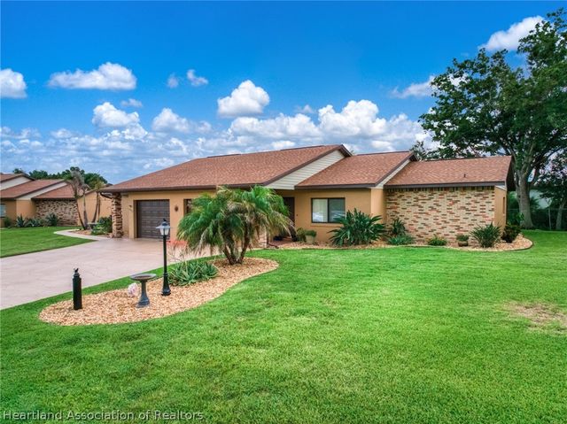 2418 Hidden Creek Circle, Sebring, FL 33870