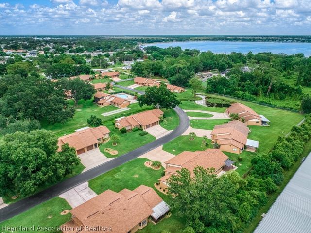 2418 Hidden Creek Circle, Sebring, FL 33870