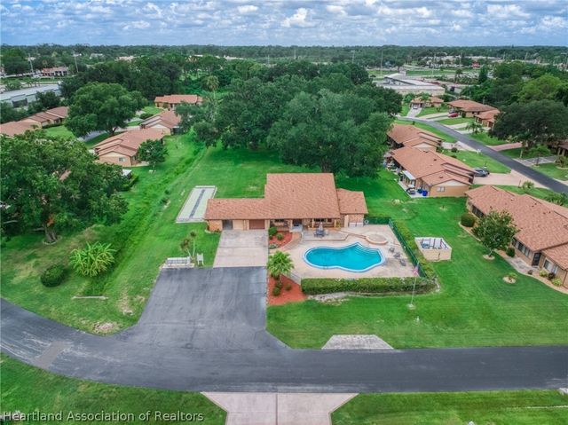 2418 Hidden Creek Circle, Sebring, FL 33870
