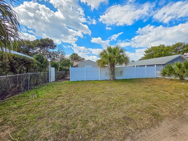 2135 S FLAGLER AVENUE, Flagler Beach, FL 32136