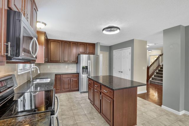 2899 Indian Summer Drive, Galena, OH 43021