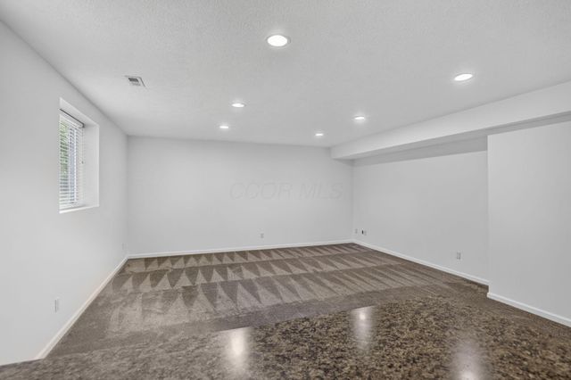 2899 Indian Summer Drive, Galena, OH 43021