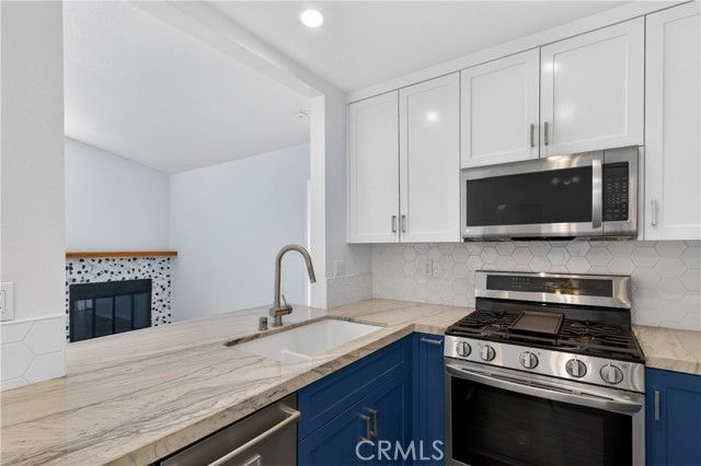 60 Flor De Mar, Rancho Santa Margarita, CA 92688