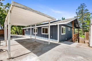 8489 Orchard Rd, Forestville, CA 95436