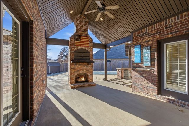 5704 SW Gunstock Road, Bentonville, AR 72713