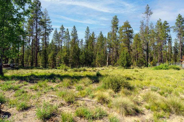 17044 Whittier Drive, Bend, OR 97707