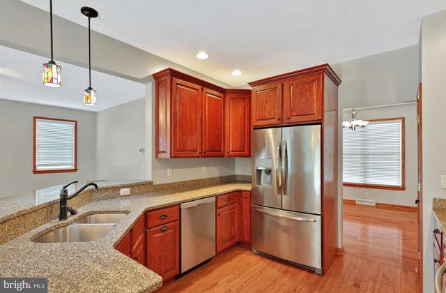 194 MEADOWLAND DR, Ridgeley, WV 26753