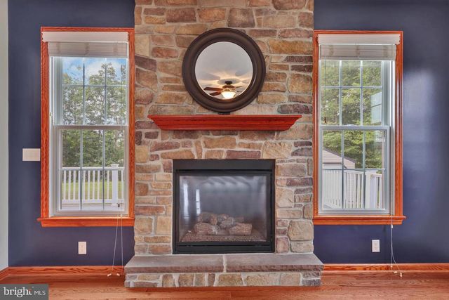 194 MEADOWLAND DR, Ridgeley, WV 26753