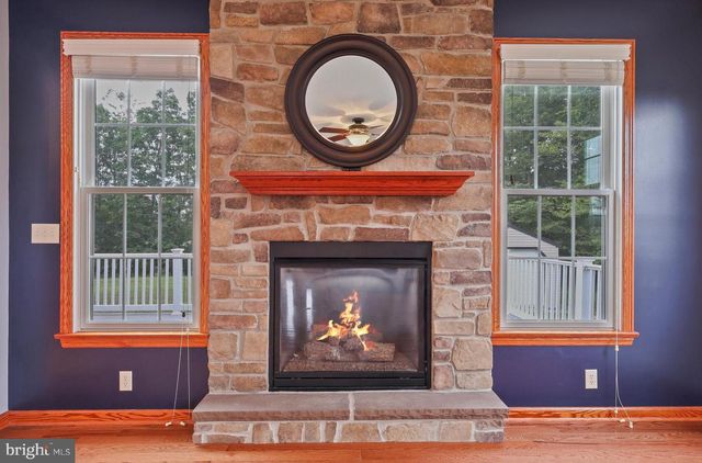 194 MEADOWLAND DR, Ridgeley, WV 26753