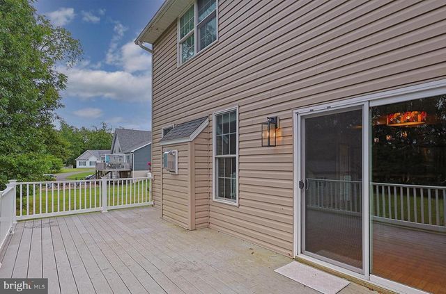 194 MEADOWLAND DR, Ridgeley, WV 26753