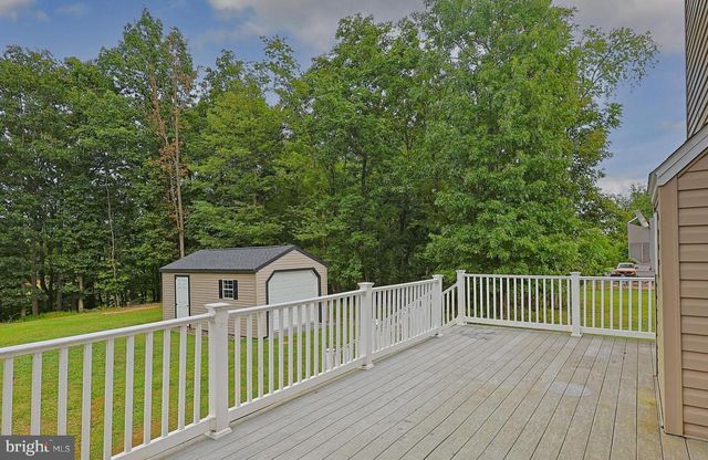 194 MEADOWLAND DR, Ridgeley, WV 26753