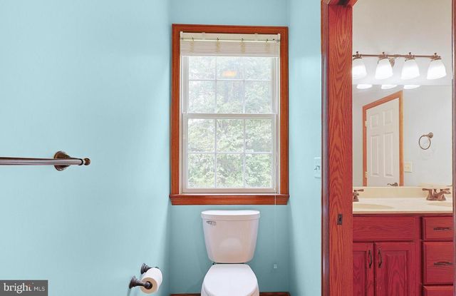 194 MEADOWLAND DR, Ridgeley, WV 26753