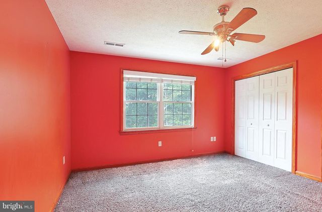 194 MEADOWLAND DR, Ridgeley, WV 26753