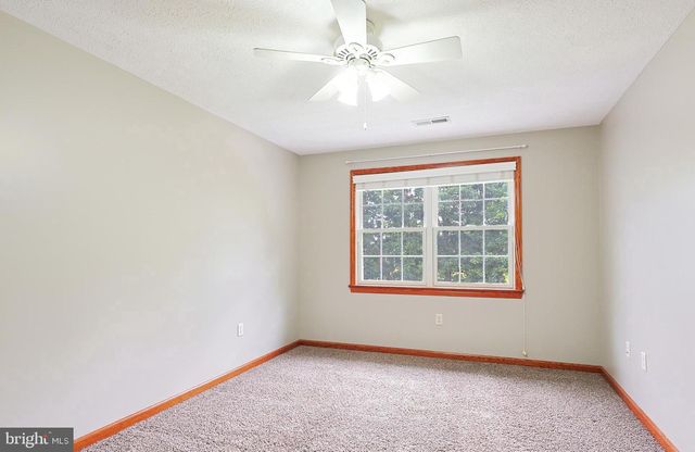 194 MEADOWLAND DR, Ridgeley, WV 26753