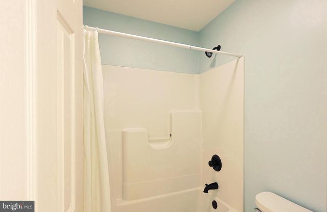 194 MEADOWLAND DR, Ridgeley, WV 26753