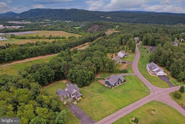 194 MEADOWLAND DR, Ridgeley, WV 26753