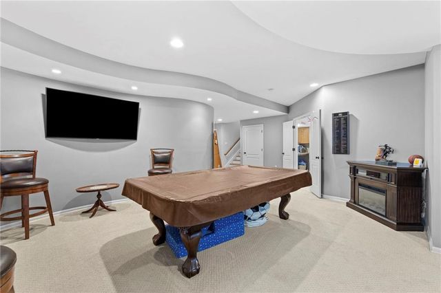 15636 S Gallery Street, Olathe, KS 66062