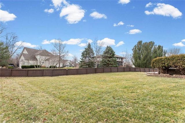 15636 S Gallery Street, Olathe, KS 66062