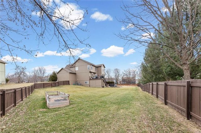 15636 S Gallery Street, Olathe, KS 66062